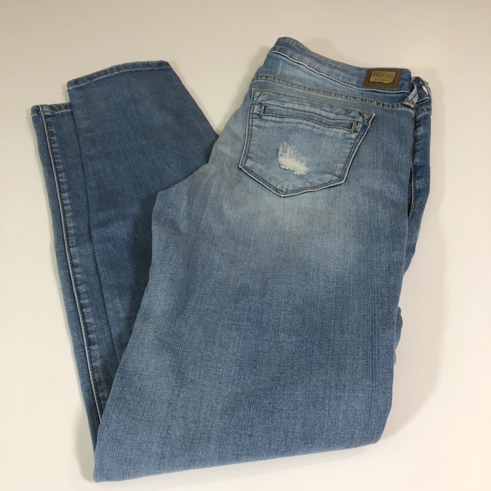 Sneak Peek Low Rise Skinny Jeans Size 9